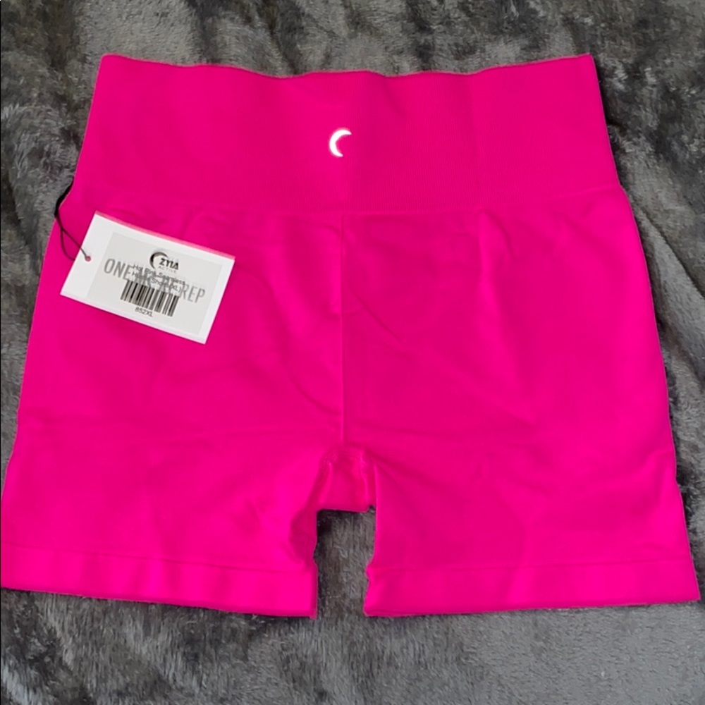Zyia shorts